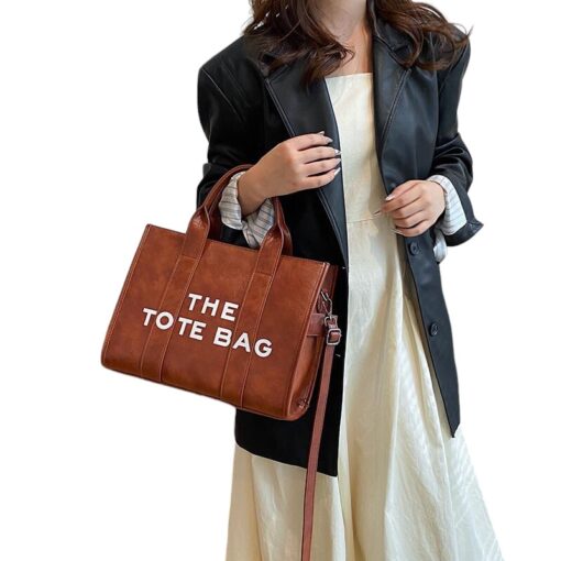 Sac Fourre-tout Marron Simili Cuir Avec Accessoires - Neuf Avec étiquettes (NWT)